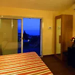 Couette-café Il Parco 4*