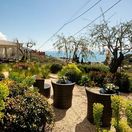 Il Parco Bed and Breakfast Μοντερόσο αλ Μάρε