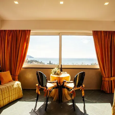 Il Parco 4* Μοντερόσο αλ Μάρε